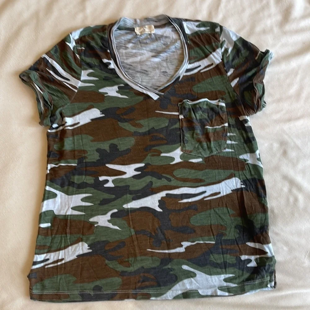 t.la for Anthropologie Camouflage Tee - Picture 2 of 2